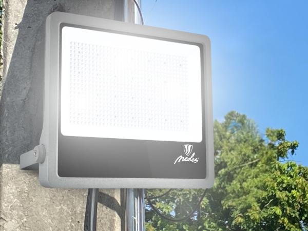 Vonkajší LED reflektor PROFI Plus 400W / 5000K - LF4029S 1