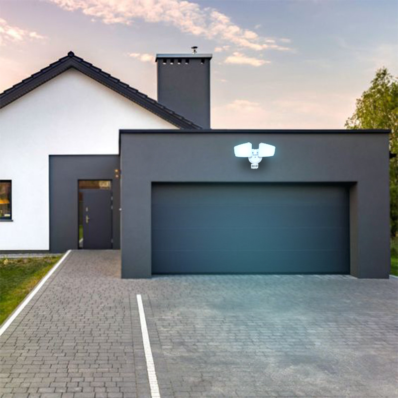 Vonkajší biely LED reflektor s PIR senzorom 24W / 3000K / 4000K / 6000K - LFX125 6