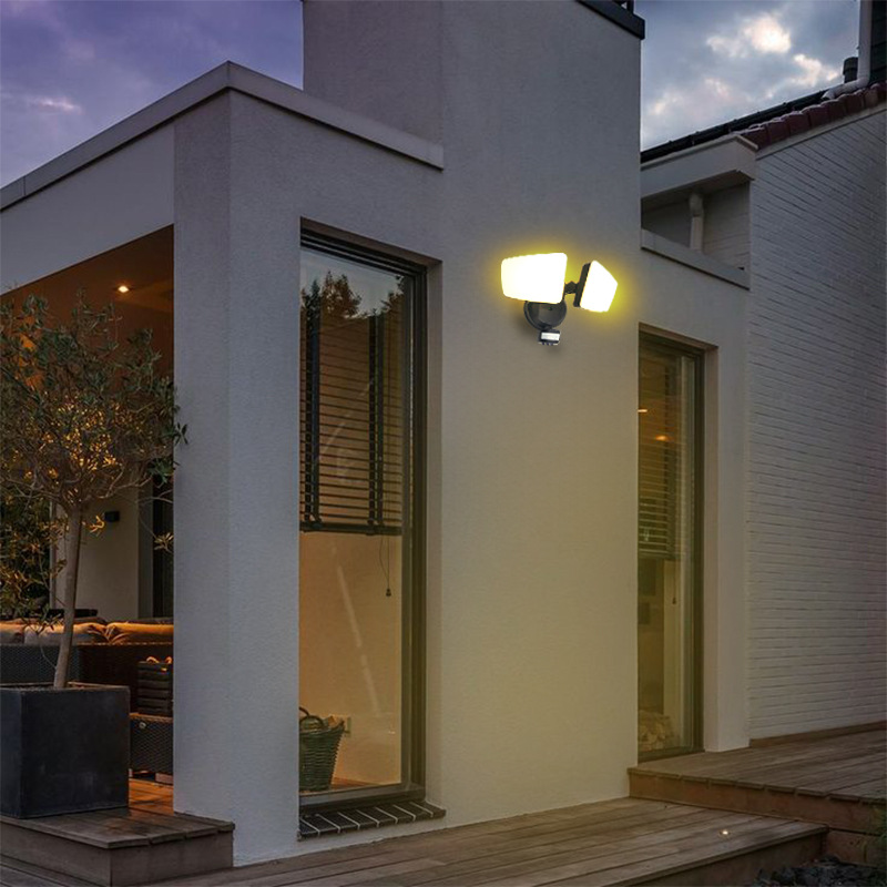 Vonkajší čierny LED reflektor s PIR senzorom 24W / 3000K / 4000K / 6000K - LFX025 6